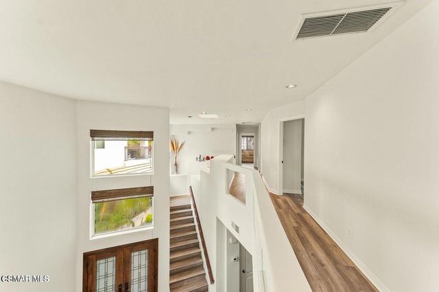 22521 Blueridge Court, Calabasas, CA 91302