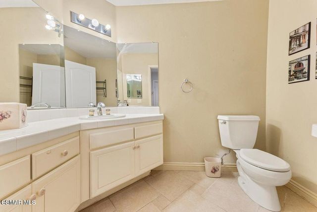 22521 Blueridge Court, Calabasas, CA 91302