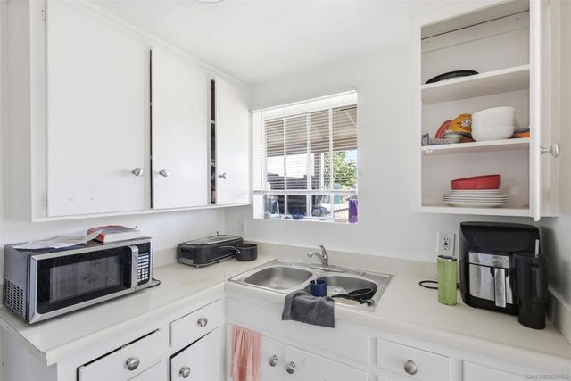 2830 E 8th Street, National City, CA 91950