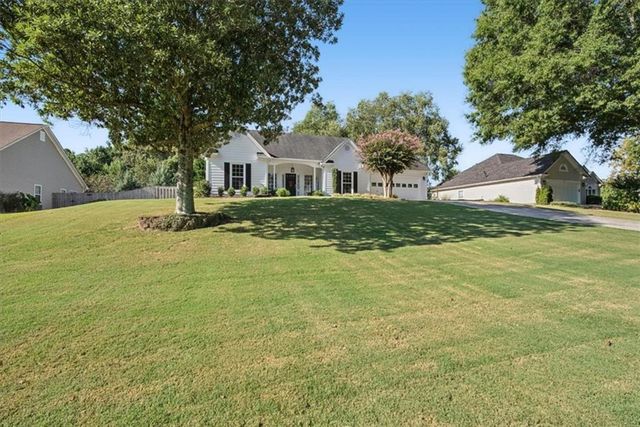 5230 Jonathans Way, Cumming, GA 30040
