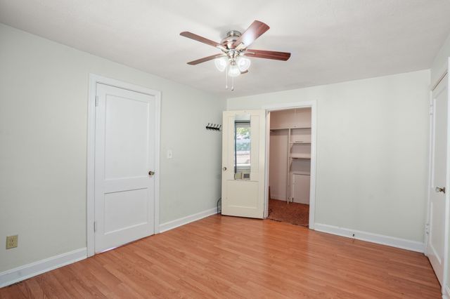 47 Cherry Hl, Holyoke, MA 01040