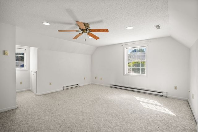 47 Cherry Hl, Holyoke, MA 01040