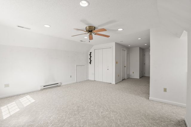 47 Cherry Hl, Holyoke, MA 01040