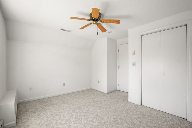 47 Cherry Hl, Holyoke, MA 01040