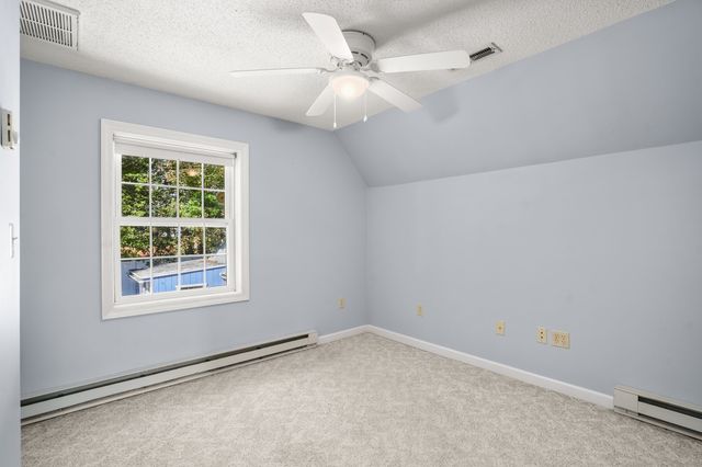 47 Cherry Hl, Holyoke, MA 01040