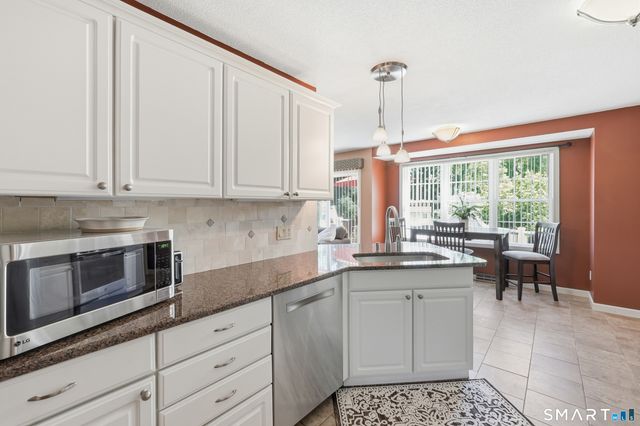 16 Sunview Drive, East Windsor, CT 06016