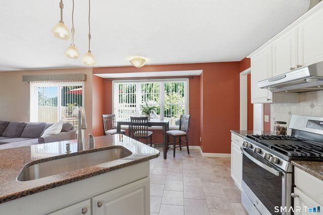 16 Sunview Drive, East Windsor, CT 06016