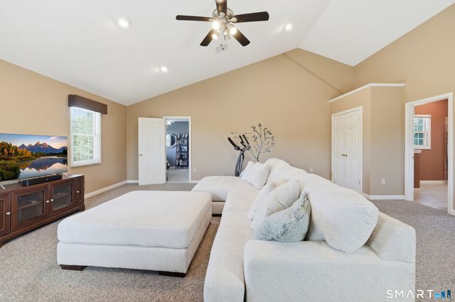 16 Sunview Drive, East Windsor, CT 06016