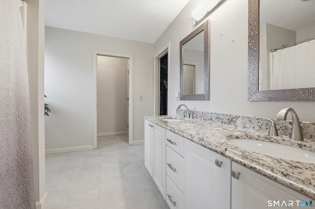 16 Sunview Drive, East Windsor, CT 06016