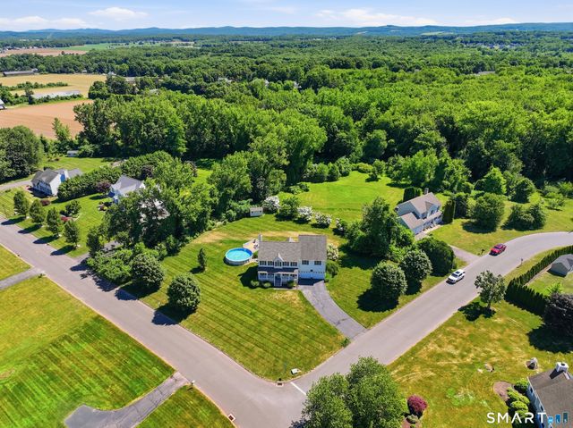 16 Sunview Drive, East Windsor, CT 06016