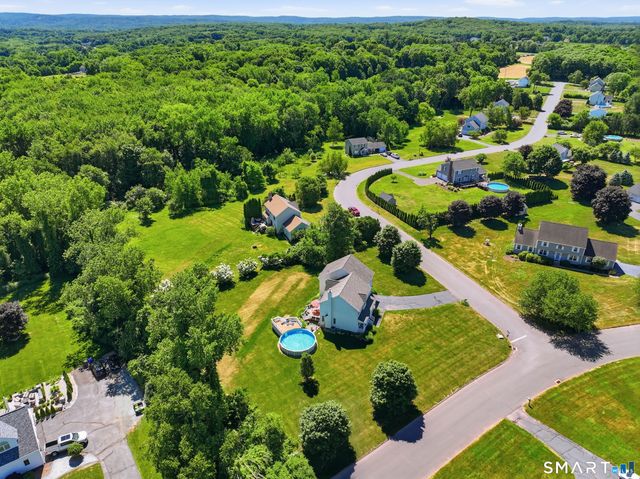 16 Sunview Drive, East Windsor, CT 06016
