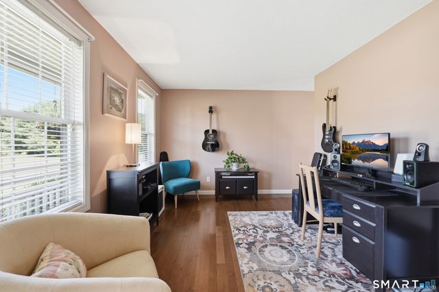 16 Sunview Drive, East Windsor, CT 06016