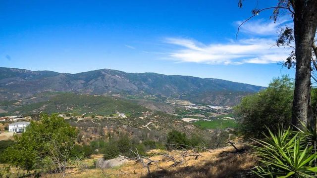 4 Rim Of The Valley, Valley Center, CA 92082