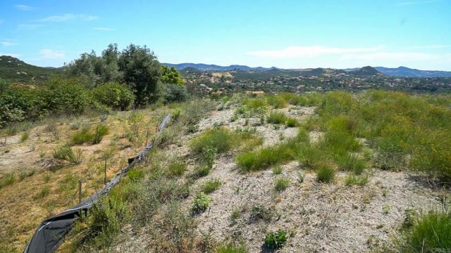 4 Rim Of The Valley, Valley Center, CA 92082