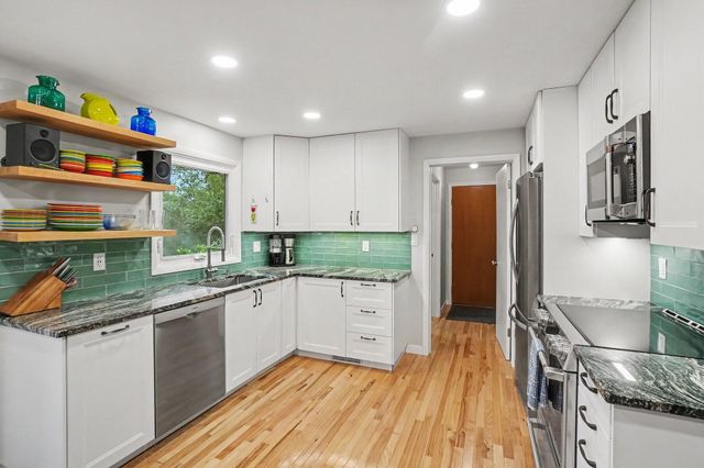 53 W 34th Street, Holland, MI 49423