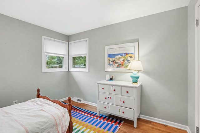 53 W 34th Street, Holland, MI 49423