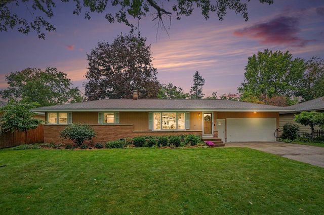 53 W 34th Street, Holland, MI 49423