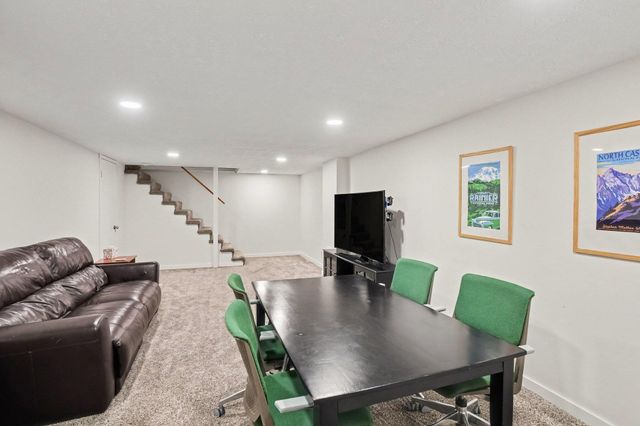 53 W 34th Street, Holland, MI 49423