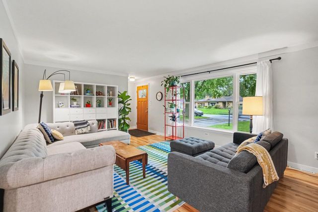 53 W 34th Street, Holland, MI 49423