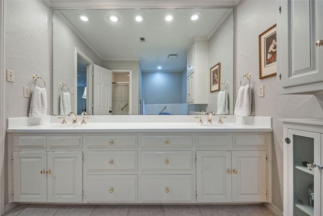 4104 Lovers Lane, University Park, TX 75225
