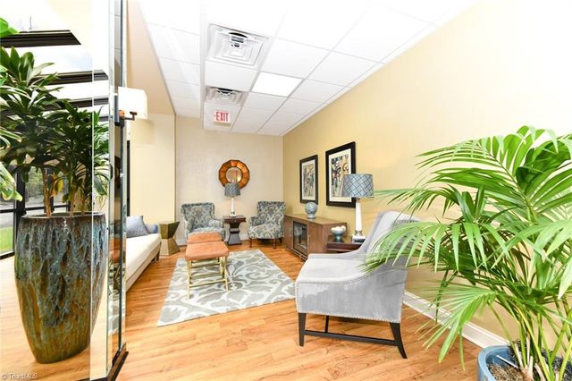 1101 N Elm Street 805, Greensboro, NC 27401