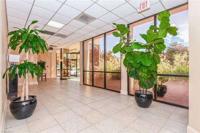1101 N Elm Street 805, Greensboro, NC 27401