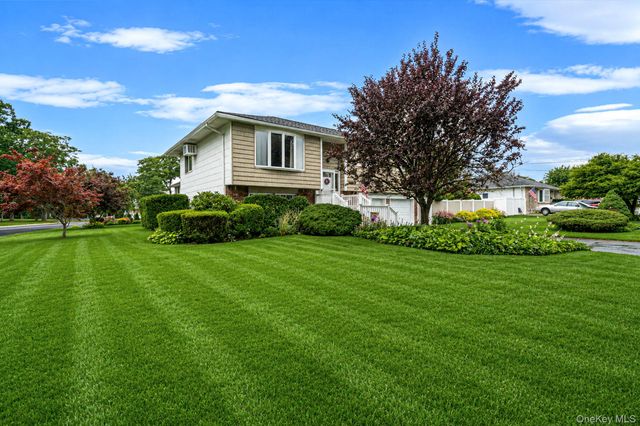 480 Fenimore Avenue, North Babylon, NY 11703