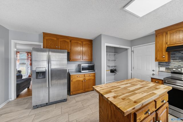 458 Comet Drive, Toney, AL 35773