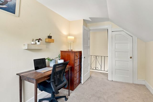 8 Orchard St, Westford, MA 01886