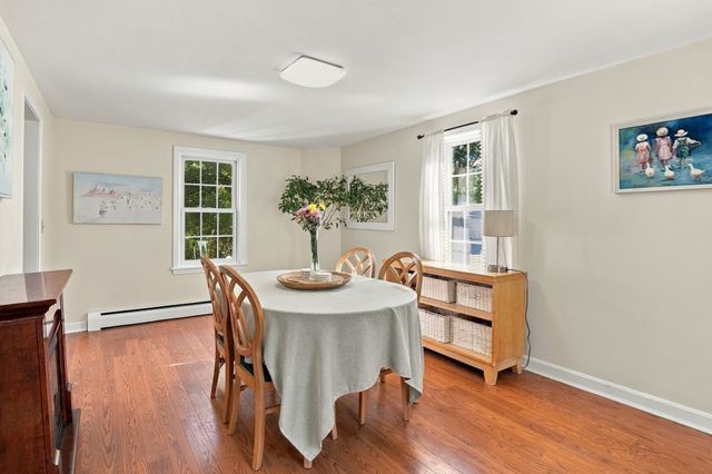8 Orchard St, Westford, MA 01886