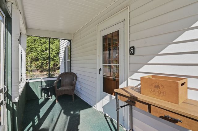 8 Orchard St, Westford, MA 01886