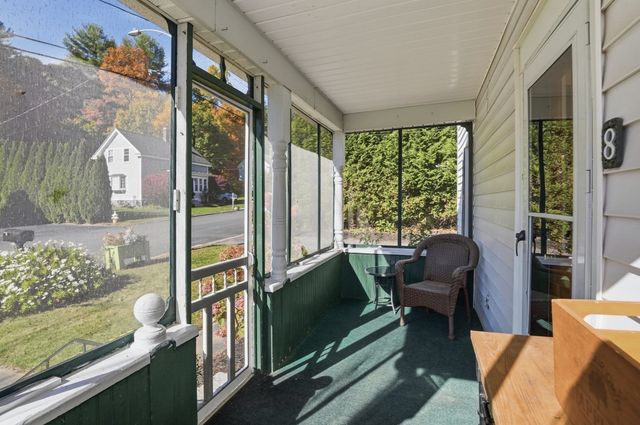 8 Orchard St, Westford, MA 01886