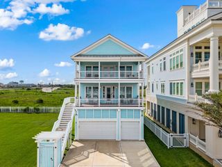 8 Grand Beach Boulevard, Galveston, TX 77550