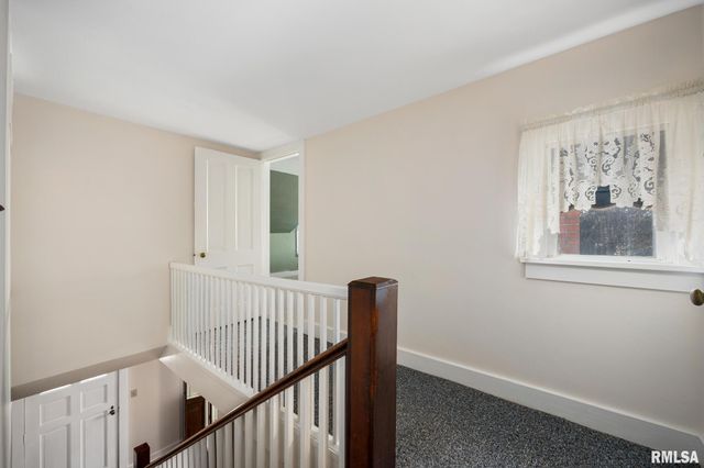 245 E LAKELAND Road, Morton, IL 61550