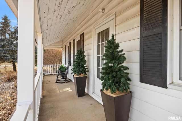 245 E LAKELAND Road, Morton, IL 61550