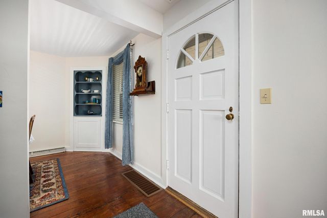 245 E LAKELAND Road, Morton, IL 61550