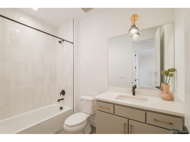 1158 Brotherton Pt, Castle Rock, CO 80104