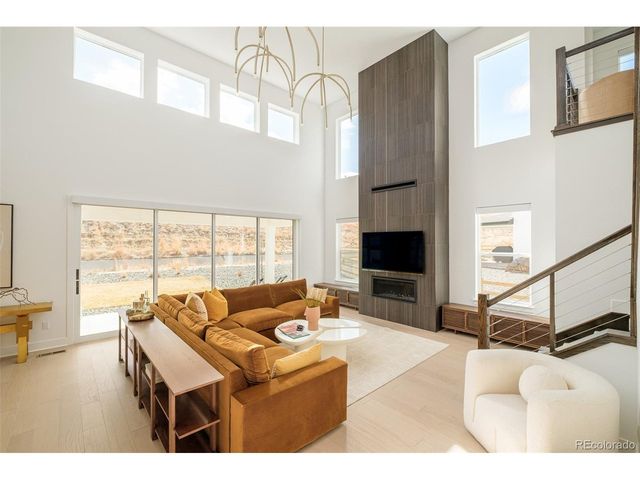 1158 Brotherton Pt, Castle Rock, CO 80104