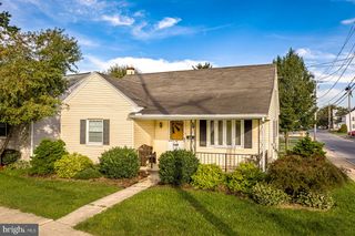 102 S MARKET ST, Ephrata, PA 17522