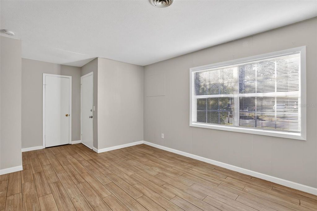 Image 19 of property listing at 724 OAKLANDO DRIVE, Altamonte Springs, FL 32714