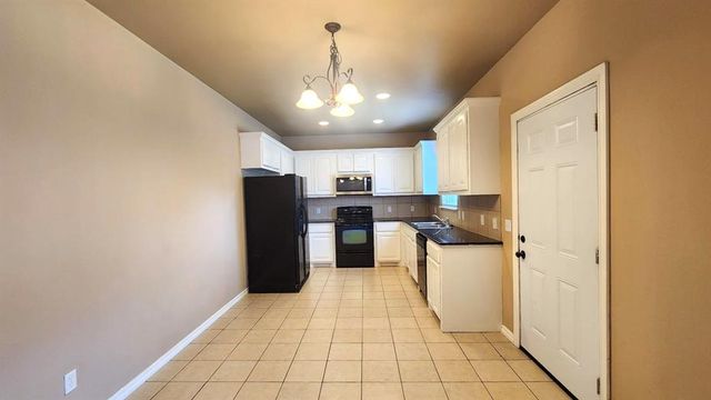 13705 Oxford Drive, Edmond, OK 73013