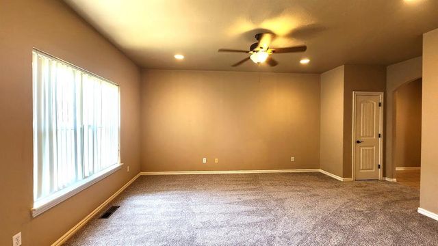 13705 Oxford Drive, Edmond, OK 73013