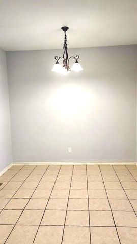 13705 Oxford Drive, Edmond, OK 73013