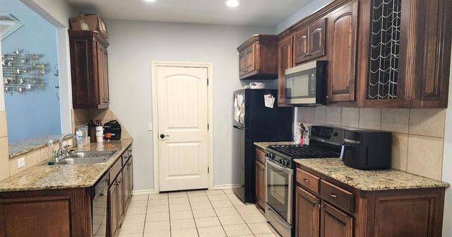 13705 Oxford Drive, Edmond, OK 73013