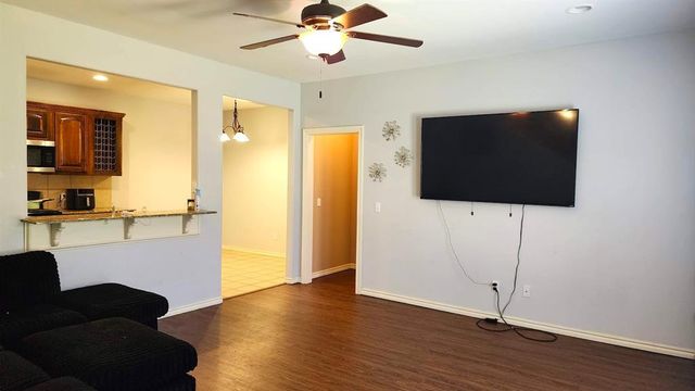 13705 Oxford Drive, Edmond, OK 73013