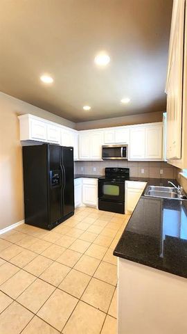 13705 Oxford Drive, Edmond, OK 73013
