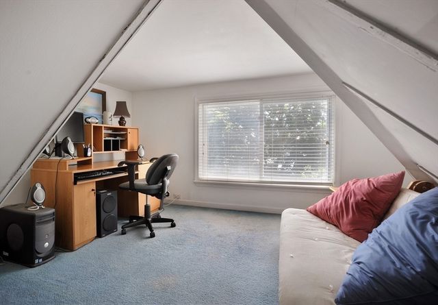 20 Hillside Rd, Hull, MA 02045