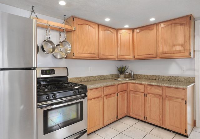 20 Hillside Rd, Hull, MA 02045