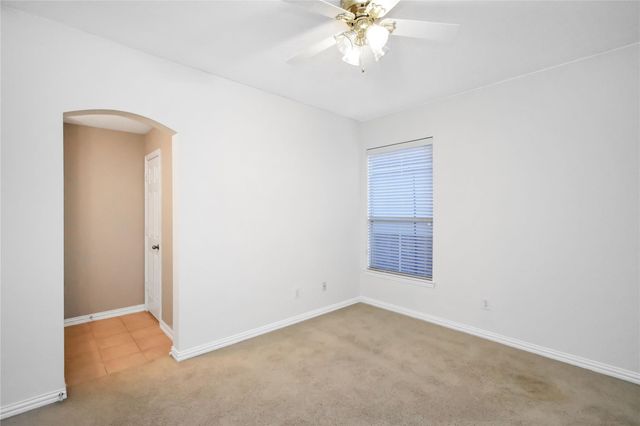 10 E Artist Grove Circle, The Woodlands, TX 77382