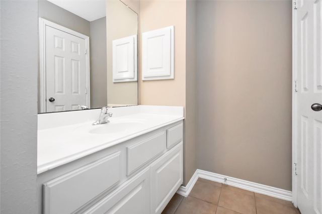 10 E Artist Grove Circle, The Woodlands, TX 77382